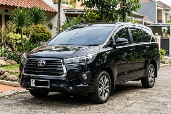 INNOVA REBORN FACELIFT